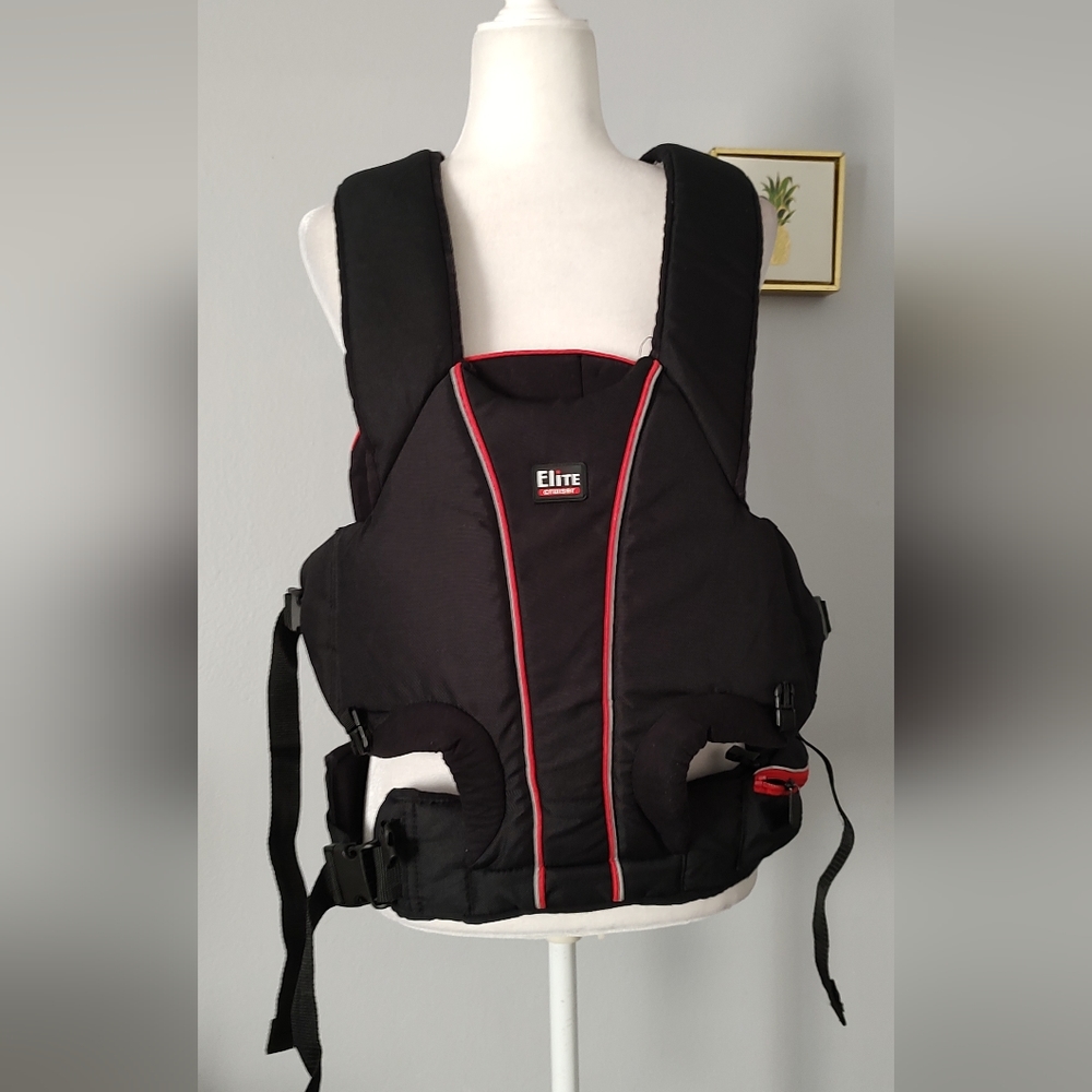Carrie Munch Elite Color Black Dor 8-25 Lbs Good Condition Super Comfortable